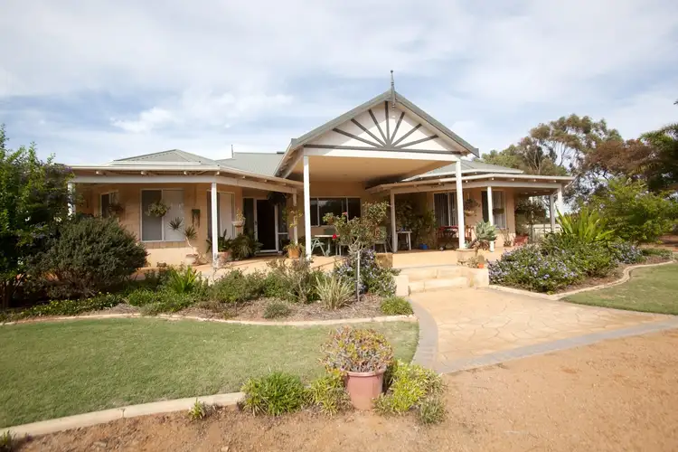 15 Jeune Road, Woorree WA 6530