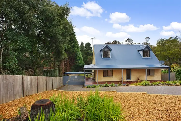 224 Blaxland Road, Wentworth Falls NSW 2782