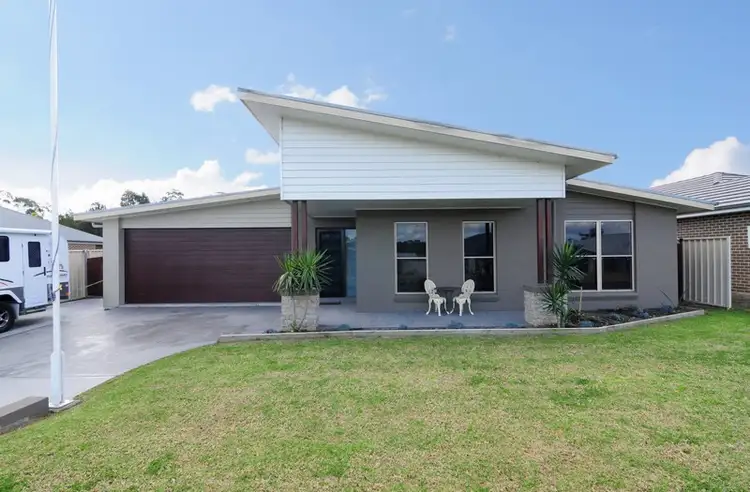10 Zieria Avenue, North Nowra NSW 2541