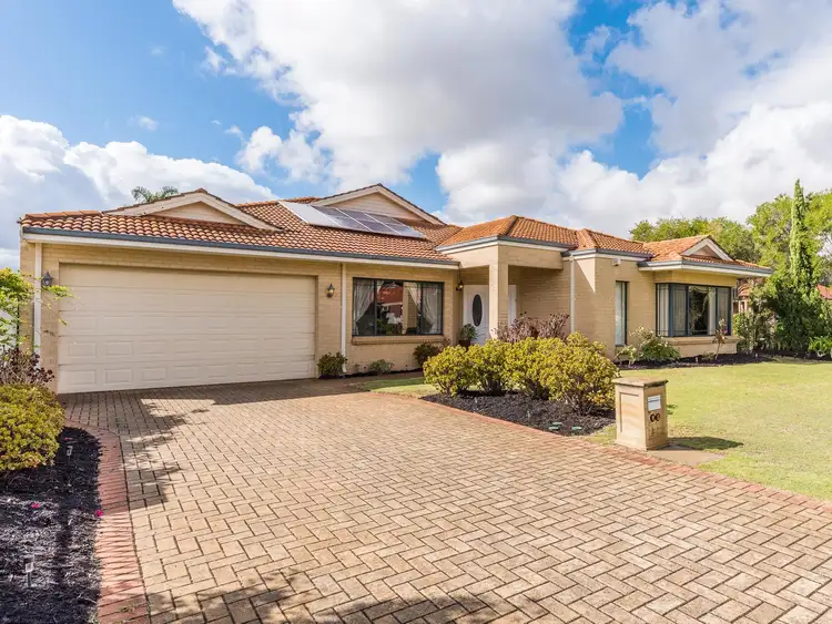 18 Canning River Gardens, Wilson WA 6107