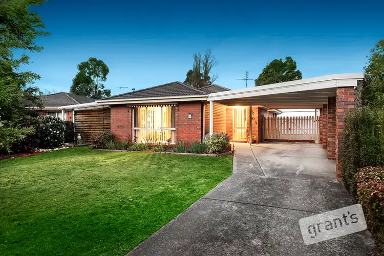 10 Cantle Close, Pakenham VIC 3810