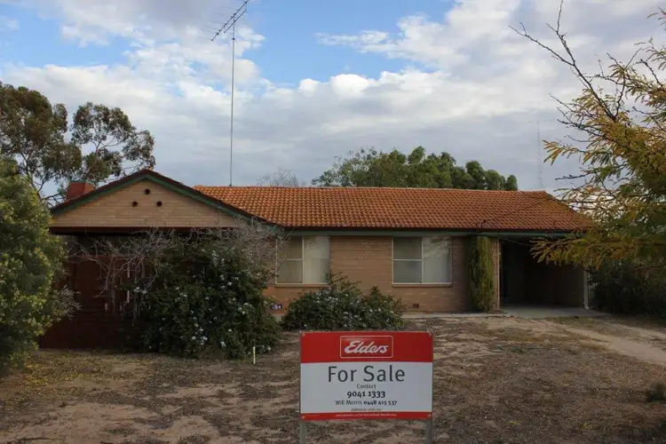 83 Cunningham Street, Merredin WA 6415