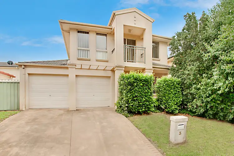 3 Lakeland Circuit, Harrington Park NSW 2567