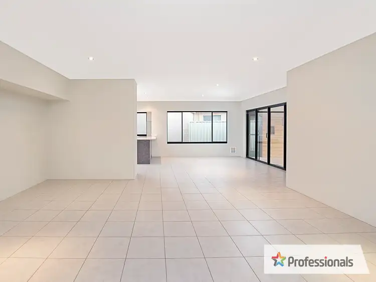 Sixth view of Homely house listing, 10 Royal Oaks Crescent, Dunsborough WA 6281