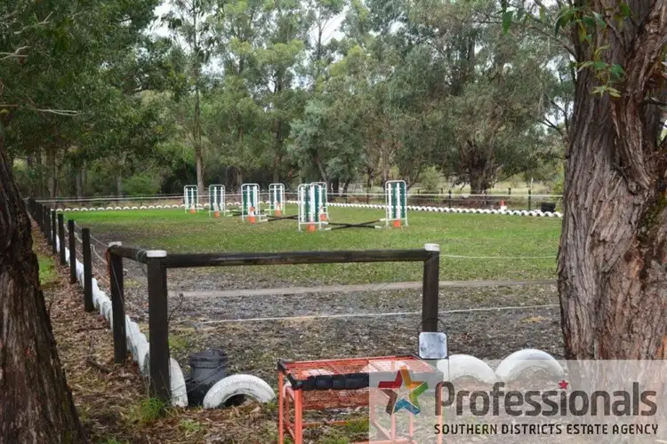 Fifth view of Homely rural property listing, 11 McMahon Court, Uduc WA 6220