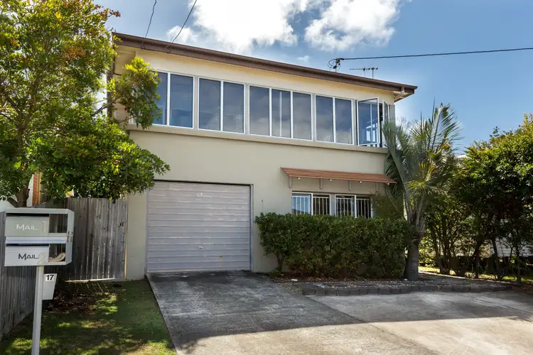 17 Adrian Street, Margate QLD 4019