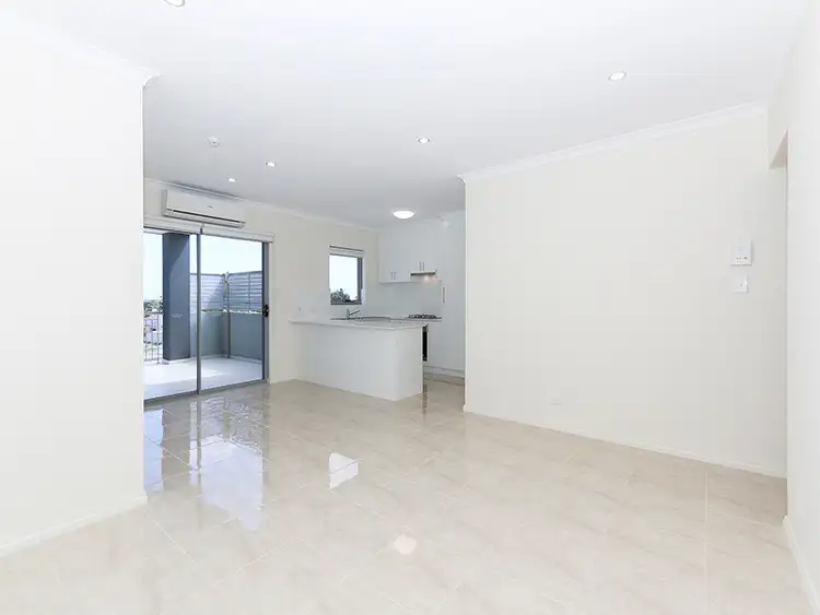 Fifth view of Homely apartment listing, 6/8 Ilumba Way, Nollamara WA 6061