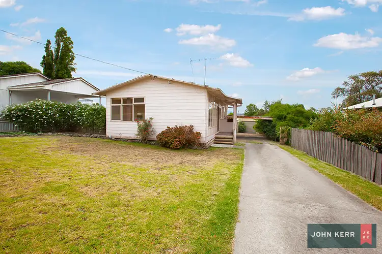 16 Somerville Court, Moe VIC 3825