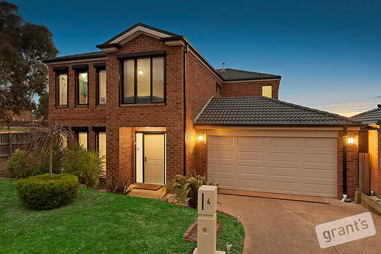 4 Glade Court, Berwick VIC 3806