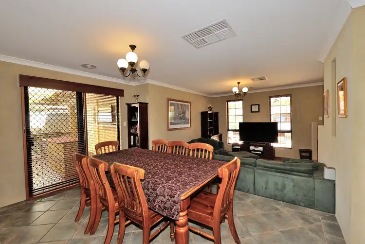 Sixth view of Homely house listing, 5 Grenadier Court, Warnbro WA 6169