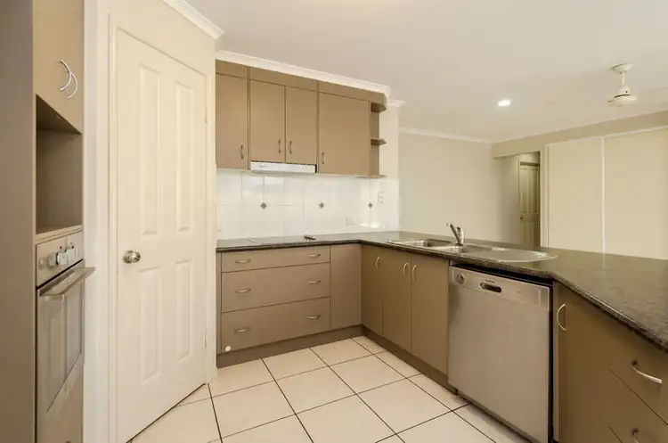 Sixth view of Homely house listing, 33 Southern Cross Close, Telina QLD 4680