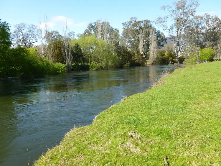 1169 Omeo Highway, Tallangatta VIC 3700