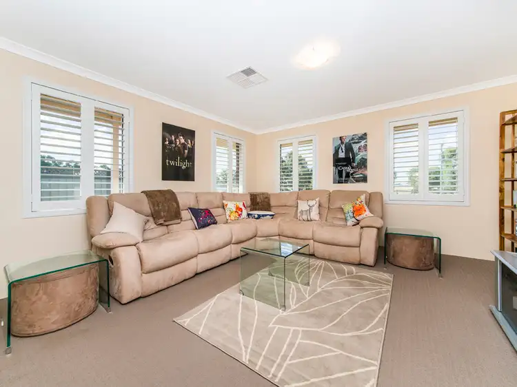 26 Saintly Turn, Byford WA 6122