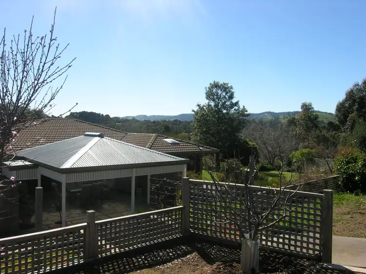 12 Whiteman Road, Williamstown SA 5351