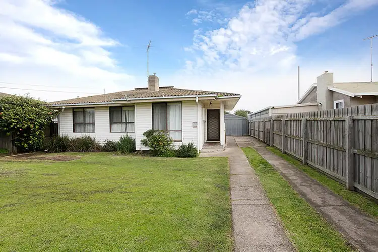 26 Wisteria Grove, Norlane VIC 3214