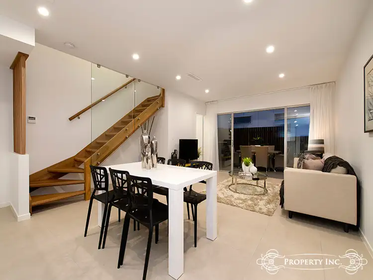 Second view of Homely townhouse listing, 1/122 Waverley Street, Annerley QLD 4103