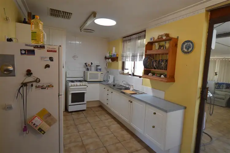 Fifth view of Homely house listing, 6 Coorong Place, Kallaroo WA 6025