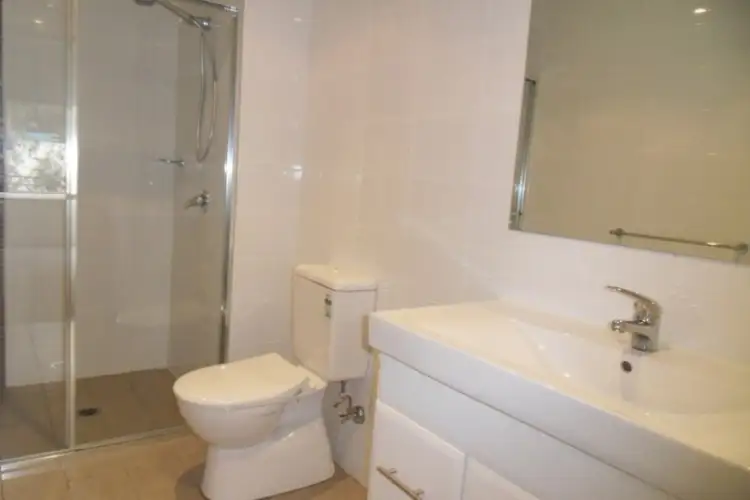 Second view of Homely unit listing, 4 / 12-18 Railway Parade, Granville NSW 2142