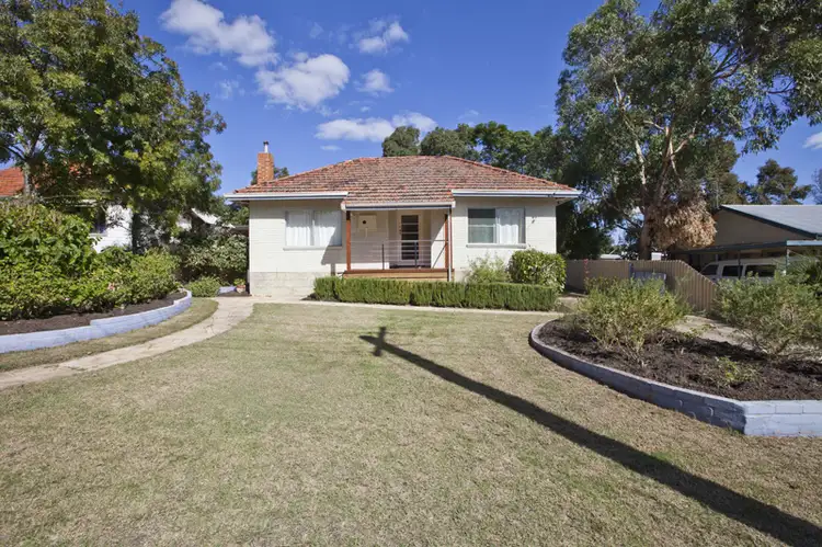 3 Lister Street, Swan View WA 6056