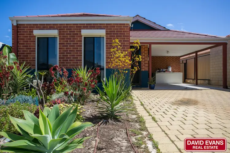 60 Lauderdale Ramble, Carramar WA 6031