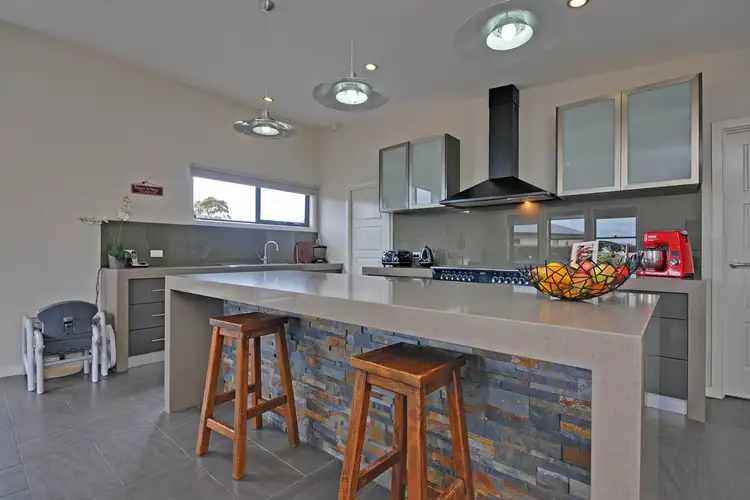 Fifth view of Homely house listing, 33 Comans Way, Moe VIC 3825