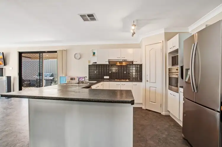 Fifth view of Homely house listing, 10 Beech Close, Thornton NSW 2322