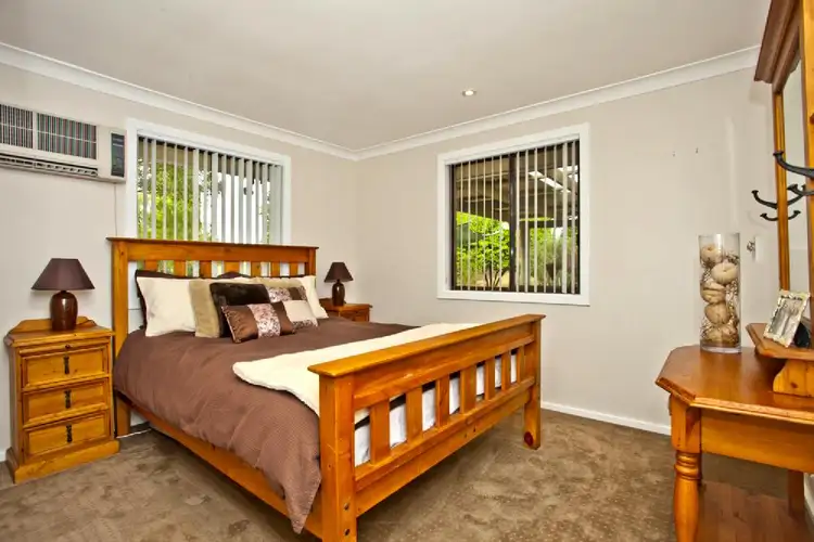 Fifth view of Homely house listing, 24 Freeman Dr, Lochinvar NSW 2321
