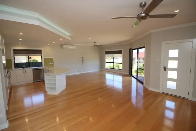 Fourth view of Homely house listing, 8 Endeavour Court, Coffin Bay SA 5607