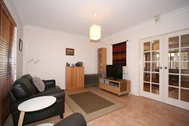 Fifth view of Homely house listing, 1/6 Fraser St, Rockingham WA 6168
