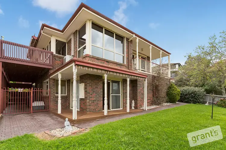 49 Lawrence Drive, Berwick VIC 3806