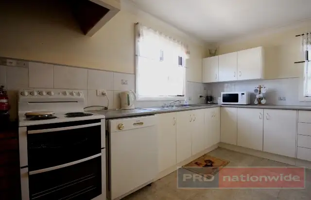 Fifth view of Homely house listing, 86 Broughton Street, Tumut NSW 2720