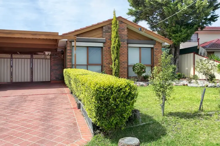 12 Falcon Walk, Kings Park VIC 3021
