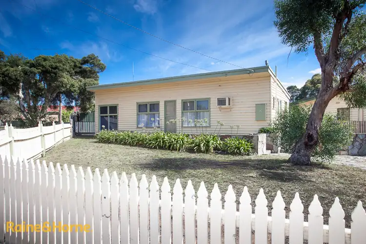 Fifth view of Homely house listing, 8 Flinders Street, Sunbury VIC 3429