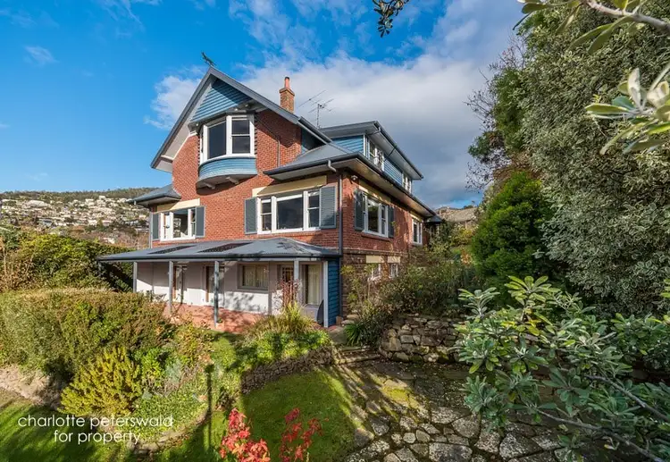 15 Fisher Avenue, Sandy Bay TAS 7005