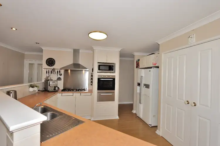 Fifth view of Homely house listing, 9 Cote D'Azur Gardens, Port Kennedy WA 6172