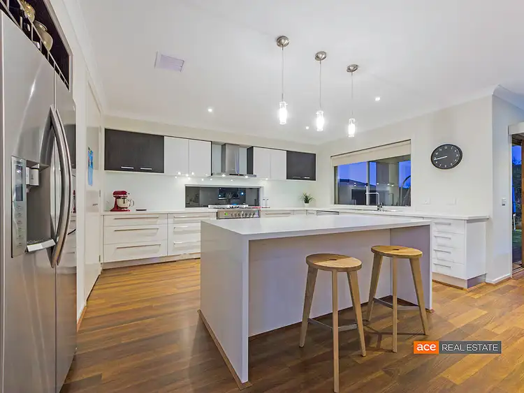 Sixth view of Homely house listing, 2 Mannikins Way, Williams Landing VIC 3027