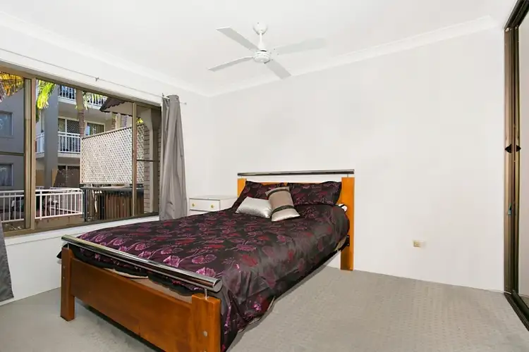 Sixth view of Homely unit listing, 2/47 Britannia Avenue, Broadbeach QLD 4218