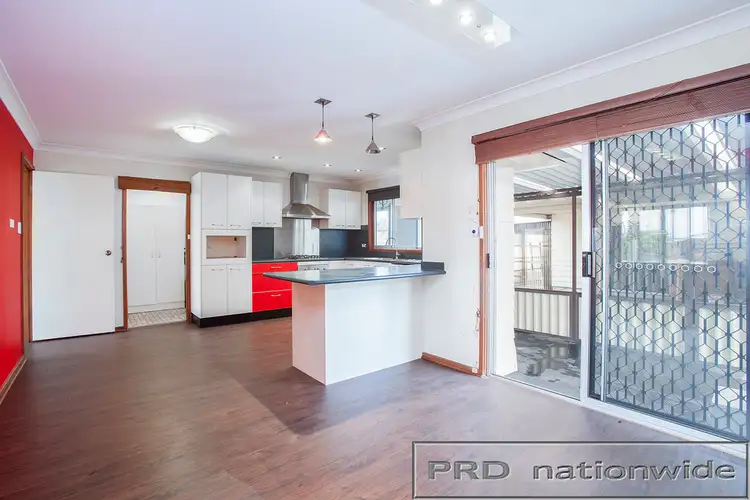 Third view of Homely house listing, 19 Annette Close, Woodberry NSW 2322