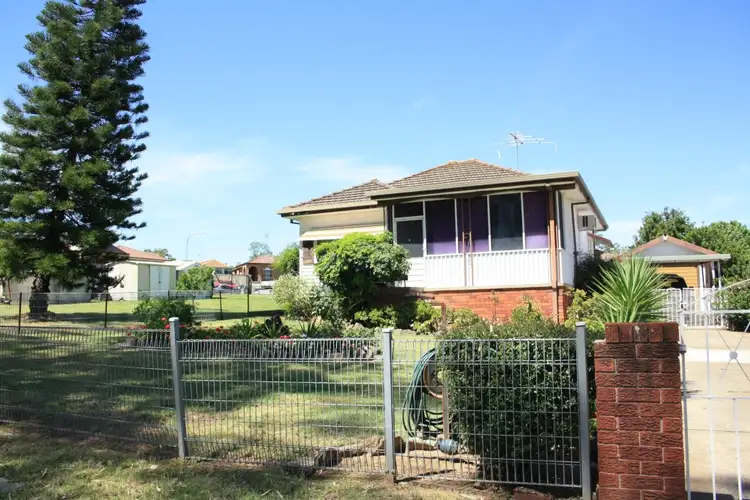 18 Astelia Street, Macquarie Fields NSW 2564