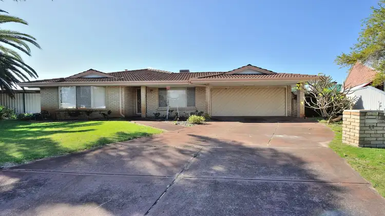 Second view of Homely house listing, 17 Madeira Place, Safety Bay WA 6169