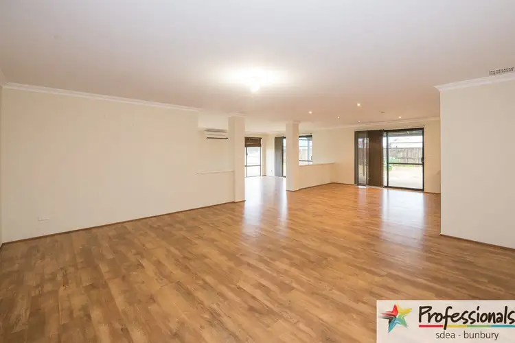 Sixth view of Homely house listing, 98 Braidwood Drive, Australind WA 6233