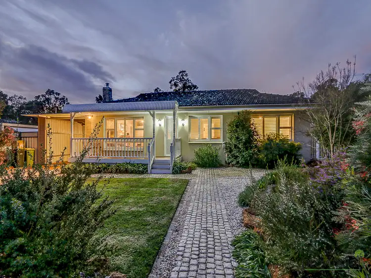 14 Corella Street, Lesmurdie WA 6076