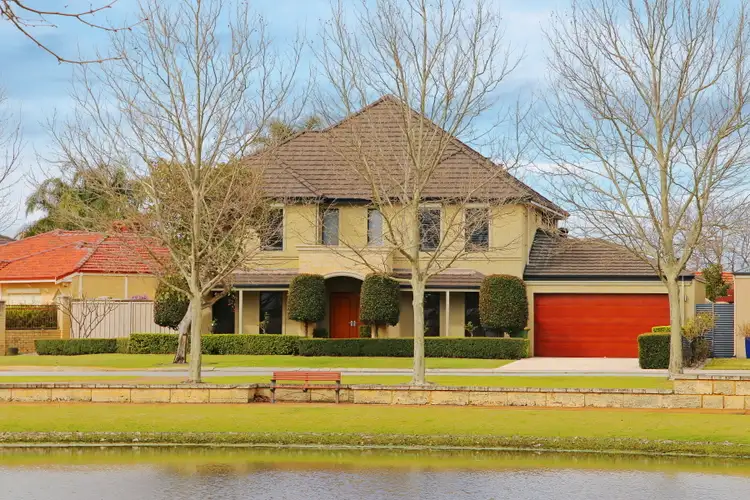 14 RUSHMORE AVENUE, Canning Vale WA 6155