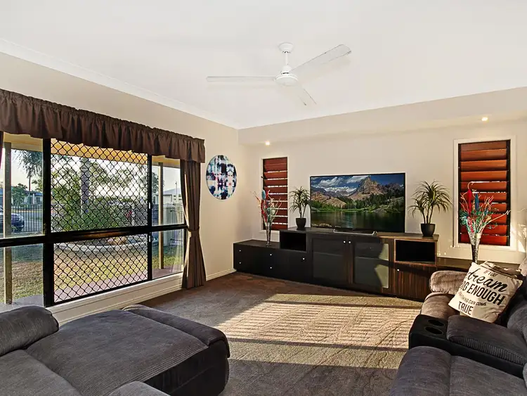 Fourth view of Homely house listing, 10 Stenhouse Court, Mount Low QLD 4818