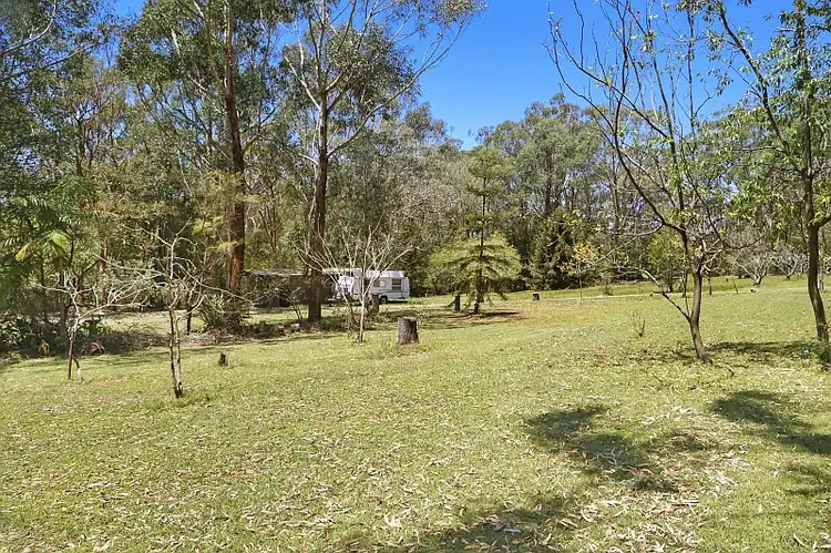 16 Bombi Road South, Macmasters Beach NSW 2251