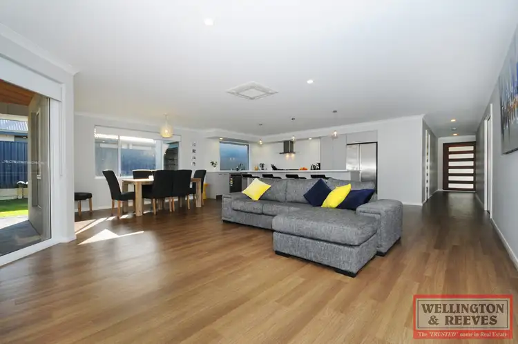 8 Goddard Way, Mckail WA 6330
