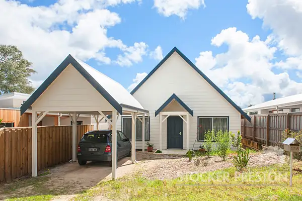 12a Honeyeater Loop, Margaret River WA 6285