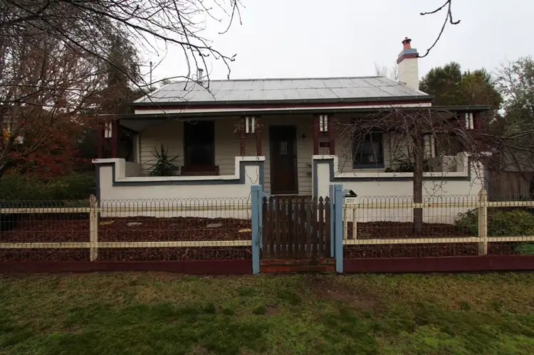 227 Peel Street, Bathurst NSW 2795