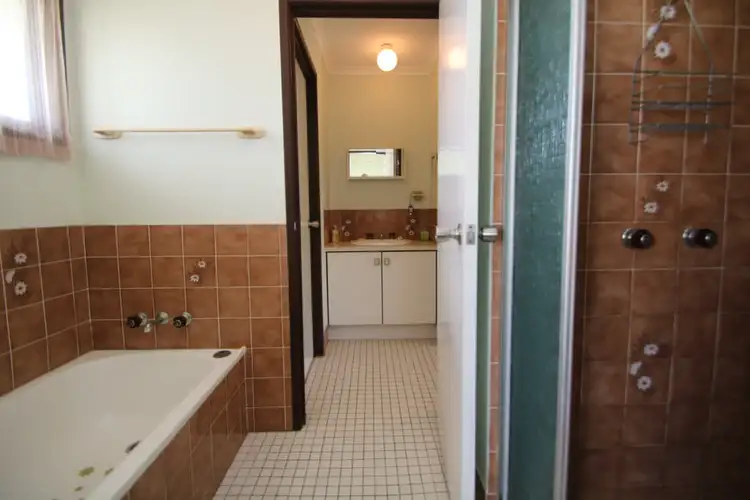 Seventh view of Homely house listing, 11 Bottlebrush Court, Kallangur QLD 4503