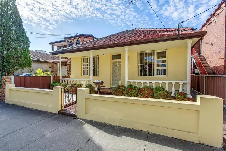 12 Hugh Street, Ashfield NSW 2131